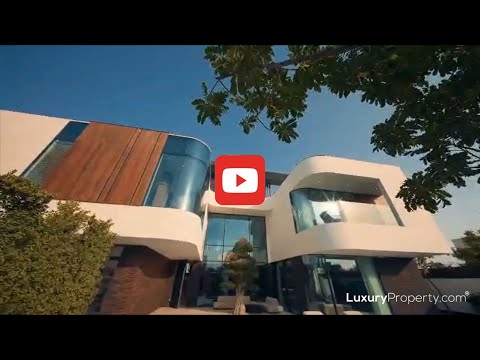 A Calm and Private Six Bedroom Villa in Kaia Pearl Jumeirah